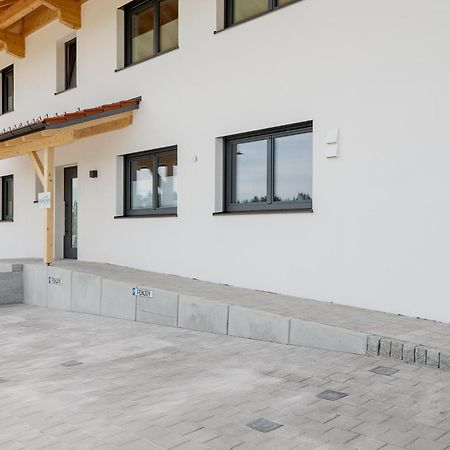 Fenjoy: Ferienapartment In Neubau / Balkon / Bbq بيرناو ام شيمسي المظهر الخارجي الصورة