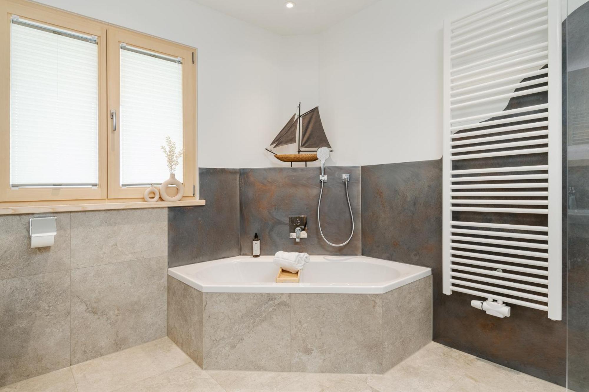 Fenjoy: Ferienapartment In Neubau / Balkon / Bbq بيرناو ام شيمسي المظهر الخارجي الصورة
